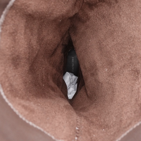 NEW Size 7 Women's Free People Dana Distressed Pull-On Leather Boots - Picture 11 of 16